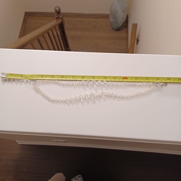 Vintage white crystal choker - Picture 7 of 7
